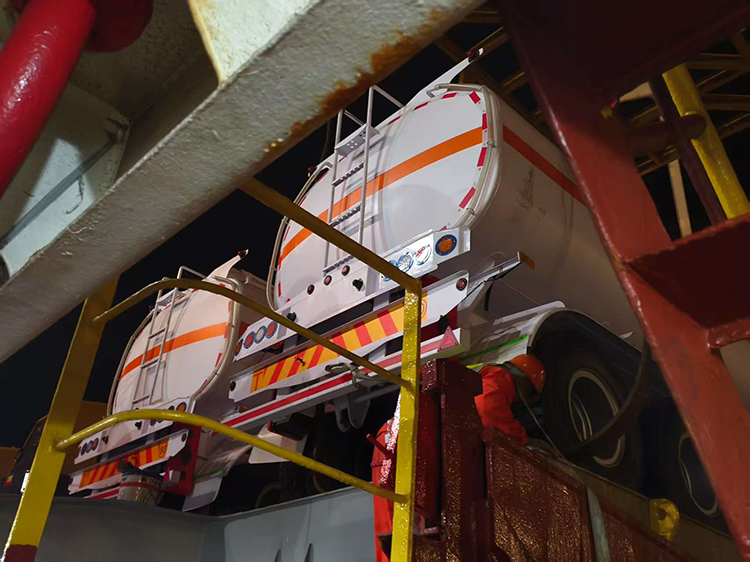 3 Axle 50000 L Diesel Tanker Trailer will be sent to Djibouti