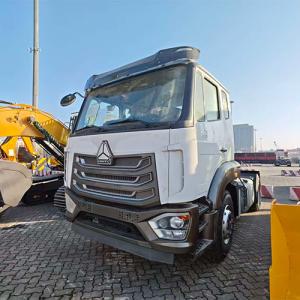 Single Unit of Used HOWO NX 42 Tractor Truck Ready for Loading to Guinea