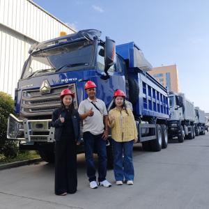 Welcome customers from Cape Verde to visit our HOWO TX tractor truck factory
