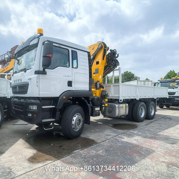 Sinotruck Howo Tx 4x4 Small Light Duty Cargo Truck With Crane