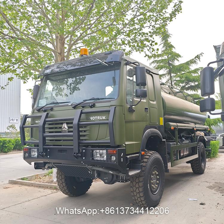 Sinotruk Heavy Duty Howo 4x4 Fuel Tanker