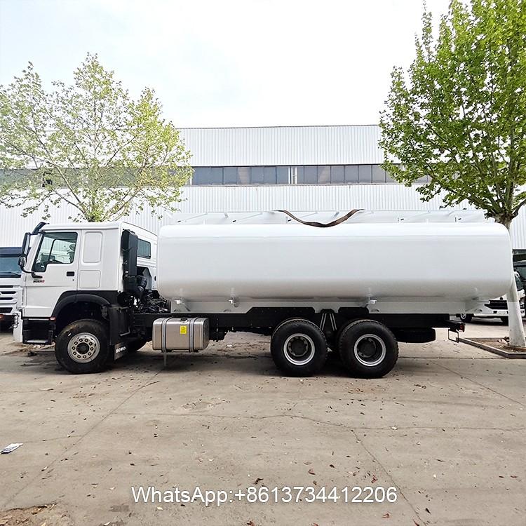 Sinotruk Heavy Duty Howo 6x4 25000liters Fuel Tanker