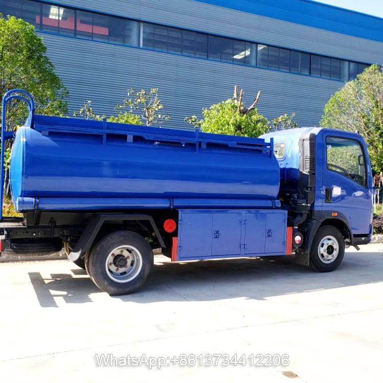 Sinotruk Light Duty Howo 4x2 Fuel Tanker